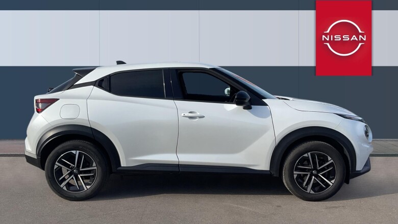 Nissan Juke 1.0 DiG-T N-Connecta 5dr Petrol Hatchback